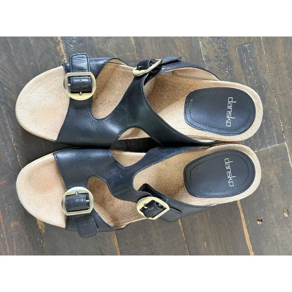 Dansko step into